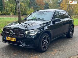 Zwart Gebruikt 2019 Mercedes GLC300 AMG line SUV | € 36.750