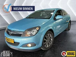 Blauw Gebruikt 2010 Opel Astra GTC Hatchback | € 2.990 (Eerlijke prijs)