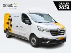 Wit Gebruikt 2022 Renault Trafic Van | € 24.640 (Duur)