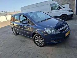 Blauw Gebruikt 2010 Opel Zafira Edition MPV | € 3.900 (Eerlijke prijs)