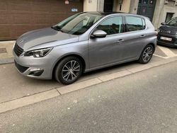 Grijs Gebruikt 2016 Peugeot 308 GT-line Sedan | € 13.700 (Eerlijke prijs)