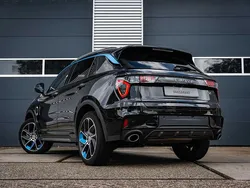 Zwart Gebruikt 2024 Lynk & Co 01 SUV | € 29.699 (Eerlijke prijs)