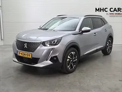 Grijs Gebruikt 2021 Peugeot e-2008 Allure SUV | € 16.400 (Eerlijke prijs)