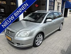 Grijs Gebruikt 2006 Toyota Avensis Executive Stationwagen | € 1.699 (Eerlijke prijs)