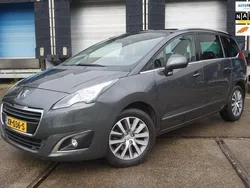Grijs Gebruikt 2014 Peugeot 5008 Allure MPV | € 9.995 (Iets duurder)