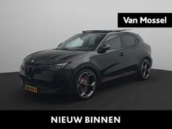 Zwart Gebruikt 2025 Alfa Romeo Junior Veloce SUV | € 41.900 (Super prijs)