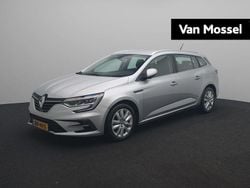 Grey highland (tekqa) Gebruikt 2022 Renault Mégane IV Business Stationwagen | € 19.940 (Goede deal)