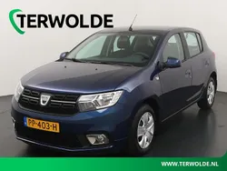 Blauw Gebruikt 2017 Dacia Sandero Lauréate Hatchback | € 9.845 (Eerlijke prijs)