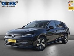 Zwart Gebruikt 2025 VW Passat Business Stationwagen | € 39.940 (Iets duurder)