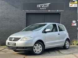 Grijs, metallic lak Gebruikt 2010 VW Fox Trendline Hatchback | € 2.950 (Eerlijke prijs)