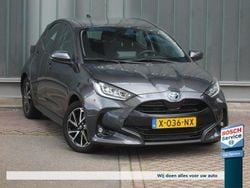 Grijs Gebruikt 2023 Toyota Yaris Hybrid Hatchback | € 22.950 (Eerlijke prijs)
