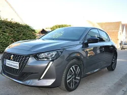 Grijs Gebruikt 2022 Peugeot 208 Allure Hatchback | € 15.990 (Goede deal)