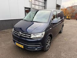 Blauw (metallic) Gebruikt 2018 VW T6 Highline Van | € 16.950 (Goede deal)