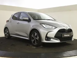 Grijs Gebruikt 2024 Toyota Yaris Edition Hatchback | € 23.800 (Eerlijke prijs)