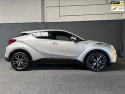 Grijs Gebruikt 2018 Toyota C-HR Executive SUV | € 15.950 (Eerlijke prijs)