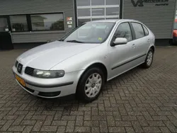 Grijs Gebruikt 2002 Seat Leon Stella Hatchback | € 750 (Eerlijke prijs)