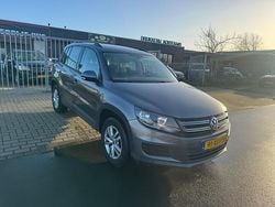 Grijs Gebruikt 2012 VW Tiguan Comfortline SUV | € 5.950 (Goede deal)