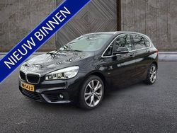 Zwart (metallic) Gebruikt 2015 BMW 218 Sport Line Stationwagen | € 8.450 (Eerlijke prijs)