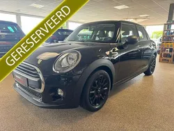 Zwart Gebruikt 2017 Mini ONE Business Hatchback | € 13.500 (Eerlijke prijs)