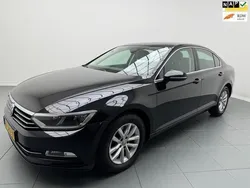 Zwart Gebruikt 2017 VW Passat Highline Sedan | € 14.950 (Goede deal)