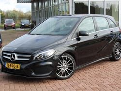 Zwart Gebruikt 2018 Mercedes B180 Business MPV | € 18.995 (Super prijs)