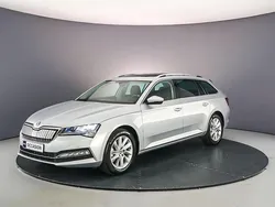 Grijs Gebruikt 2024 Skoda Superb Business Line Stationwagen | € 34.500 (Goede deal)