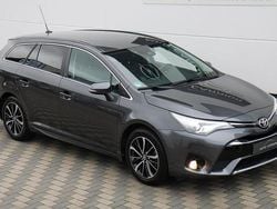 Grijs Gebruikt 2017 Toyota Avensis Stationwagen | € 18.945 (Iets duurder)