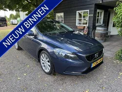 Blauw Gebruikt 2014 Volvo V40 Momentum Stationwagen | € 7.450 (Eerlijke prijs)