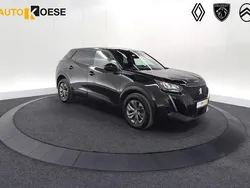 Zwart Gebruikt 2023 Peugeot 2008 Active SUV | € 23.595 (Goede deal)