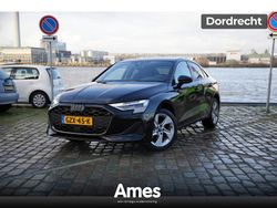 Zwart Gebruikt 2024 Audi A3 Advanced Sedan | € 32.950 (Eerlijke prijs)