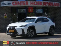 Wit Gebruikt 2020 Lexus UX 250h Sport Line SUV | € 30.885 (Eerlijke prijs)