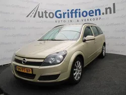 Geel Gebruikt 2004 Opel Astra Enjoy Stationwagen | € 1.690 (Eerlijke prijs)