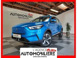 Blauw Gebruikt 2022 MG ZS Luxury Sedan | € 23.990 (Duur)