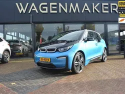 Blauw, metallic lak Gebruikt 2018 BMW i3 Hatchback | € 15.950 (Eerlijke prijs)