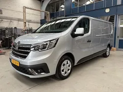 Grijs Gebruikt 2023 Renault Trafic Van | € 22.650 (Eerlijke prijs)