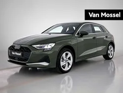 Groen, metallic lak Nieuw 2025 Audi A3 Sportback e-tron Advanced Sedan | € 44.995 (Super prijs)