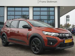 Bruin Gebruikt 2023 Dacia Jogger Extreme MPV | € 22.900 (Iets duurder)