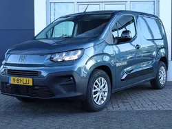 Blauw Gebruikt 2025 Fiat e-Doblò MPV | € 22.900