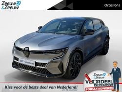 Grijs Nieuw 2025 Renault Mégane Iconic Hatchback | € 42.935