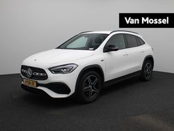 Wit Gebruikt 2020 Mercedes GLA250 Business SUV | € 31.900 (Eerlijke prijs)