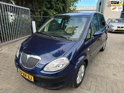 Blauw Gebruikt 2007 Lancia Musa MPV | € 3.495 (Eerlijke prijs)