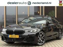 Zwart Gebruikt 2023 BMW 530e M Sport Stationwagen | € 42.600 (Eerlijke prijs)