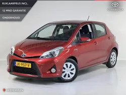 Rood Gebruikt 2013 Toyota Yaris Hybrid Hatchback | € 12.995 (Iets duurder)