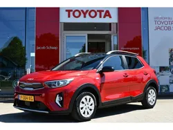Rood Gebruikt 2022 Kia Stonic SUV | € 17.900 (Goede deal)