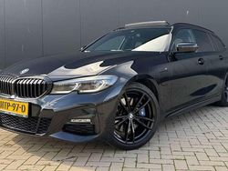 Zwart Gebruikt 2022 BMW 330e Stationwagen | € 38.950 (Goede deal)