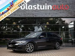 Zwart, metallic lak Gebruikt 2022 BMW 530 Shadowline Stationwagen | € 33.950