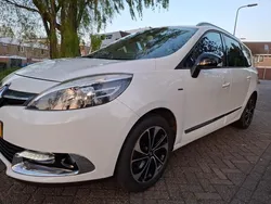 Wit Gebruikt 2014 Renault Grand Scénic III Bose Edition MPV | € 6.999 (Eerlijke prijs)