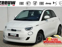 Wit Gebruikt 2022 Fiat 500e Comfort Hatchback | € 18.450 (Eerlijke prijs)
