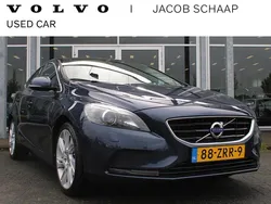 Blauw, metallic lak Gebruikt 2013 Volvo V40 Summum Stationwagen | € 10.600 (Eerlijke prijs)