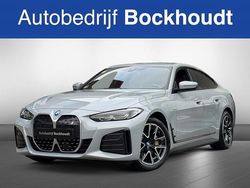 Grijs Gebruikt 2022 BMW i4 M Sport Sedan | € 39.900 (Eerlijke prijs)